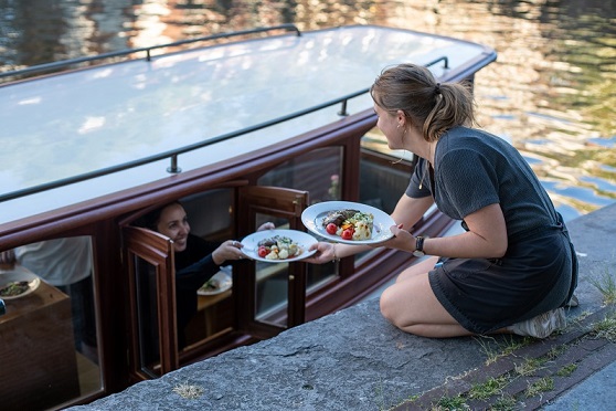 private dinner boat tours amsterdam